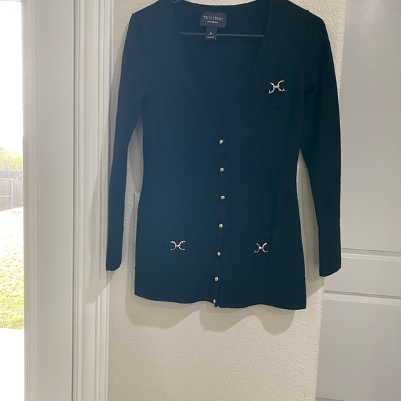 White House Black Market Black Sweater M - snap up fitted look - Picture 2 of 9